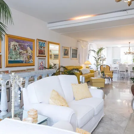 Luxury Old Town With Breathtaking Sea View Apartamento